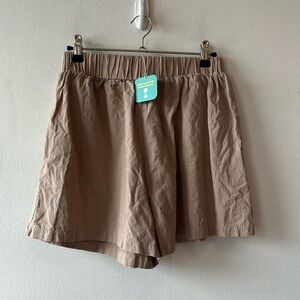 SHEIN small Khaki Shorts